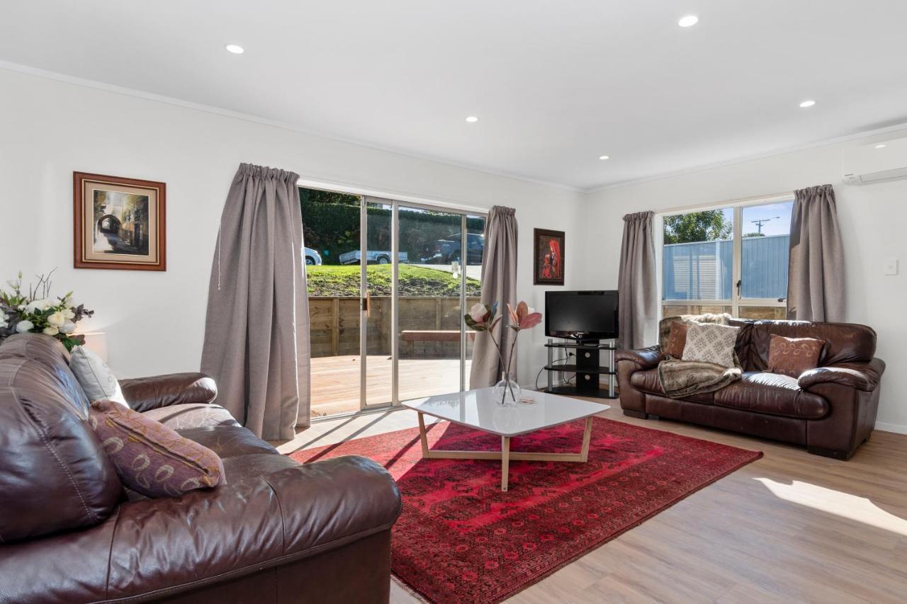 Villa Styley On Briarley Unit 1 Tauranga Exterior foto